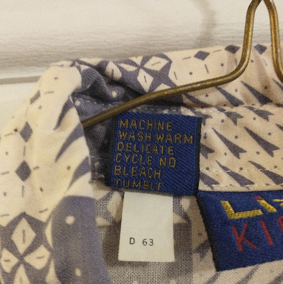 Liz Claiborne Kids Size 8 Button up Grey and White Checkered Pattern Shirt. - Picture 3 of 5